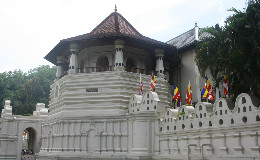 Temple of the Tooth, Kandy